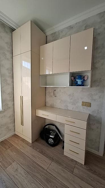salon bas vanasi: Uşaq/yeniyetmə otağı üçün modullu mebel dəsti Komplektə daxildir: - — 2