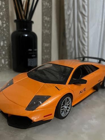 Model avtomobil – portağal rəngli idman kupe (Lamborghini tərzində) - — 2