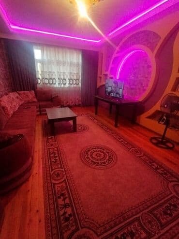 дом на колёсах: 1 mərtəbəli həyət evi - Beton konstruksiyalı, dördslop dam örtüklü — 1