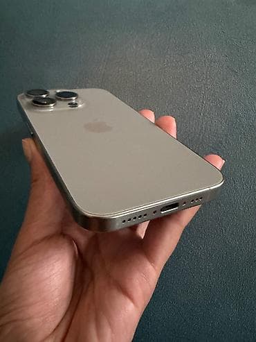 IPhone 15 Pro, Natural Titanium