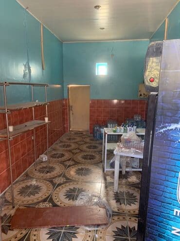 Otaqlar: Kommersiya daşınmaz əmlakının satışı — 2