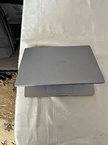 notebook harddisk: HONOR MagicBook 15 noutbuku - Model: HONOR MagicBook 15 (boz/gümüş — 2