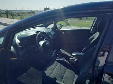 фольксваген джетта 1 6: Kia Forte: 1.8 л | 2013 г. Седан — 13