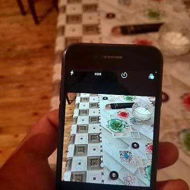 IPhone 7, Qara, Barmaq izi — 1