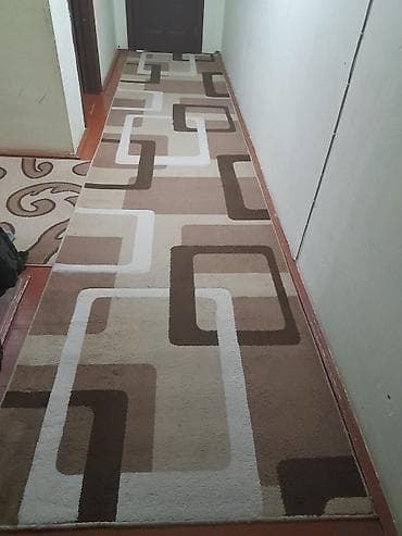 Metr yolu üçün xalça - Dizayn: Müasir həndəsi naxışlar – bir-birinə