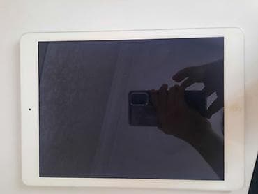 Apple iPad planşet aşağı gimətədə olar - Rəng: Gümüş (ağ ön çərçivə) lalafo.az -da Apple iPad planşet aşağı gimətədə olar - Rəng: Gümüş (ağ ön çərçivə)