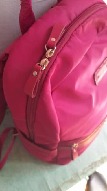 где купить школьную форму в баку: İşlənmiş böyük məktəbli çantası satılır. 1 ədəd var — 4