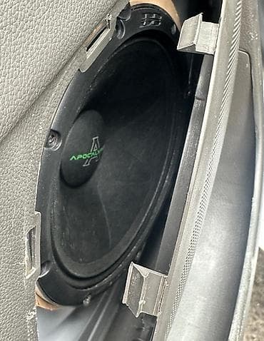 sabbufer: Avtomobil audio sistemi – tam komplekt Tərkib: - Qreiss (Greiss) — 3