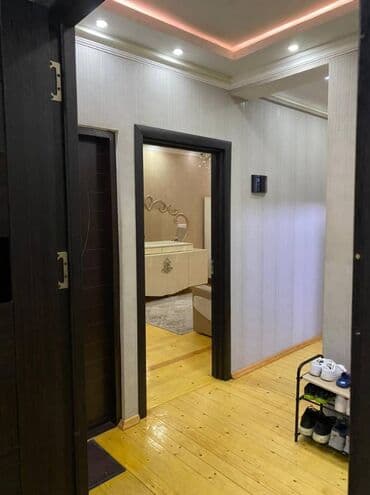 9 ci mikrorayon satilan evler: Bakı, 2 otaqlı, Köhnə tikili, m. Əhmədli, 65 kv. m — 15