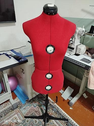 Manekenlər: Dərzi, Polyester, Qırmızı — 1