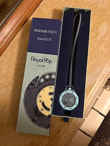 Şəxsi əşyalar: Audemars Piguet x Swatch “Royal Pop – Lan Ba” asma/qolbağa saat — 1