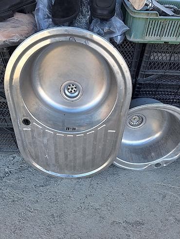 Uvaniq boyuk olan 35m balaca olan 25m unvan Gence