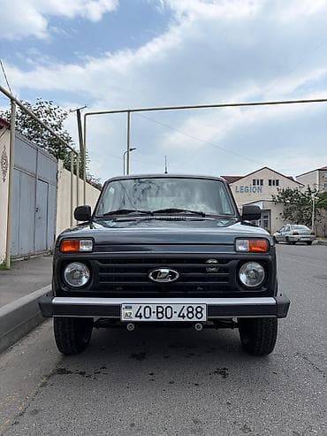 Lada Niva Legend, 3 qapılı SUV, tünd boz rəng. - Tam ötürücülü (4x4)