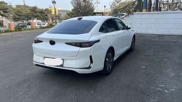 islenmis kvadrasikl: Changan Qiyuan A05: 1.5 l | 2024 il 83000 km Sedan — 5