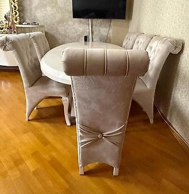 stullar islenmis: Qonaq otağı üçün, Açılmayan, Oval masa, 4 stul — 1