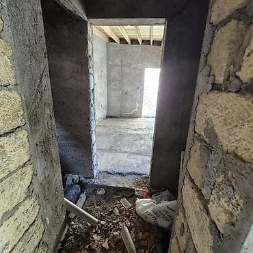 samuxda ev satilir: 5 otaqlı, 135 kv. m — 10