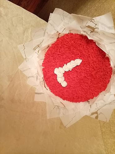 güller foto: Məhsul: Gül qutusu – qırmızı qızılgüllərdən kompozisiya - Dairəvi — 3