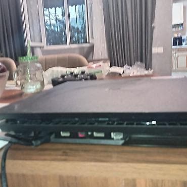 Salam playstation 4 pro satilir hec 1 ayi yoxdu her seyi islekdi — 2