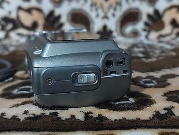 Məişət texnikası: Rəqəmsal fotoaparat – GJ 550 Xüsusiyyətlər: - 5.5 megapiksel həlli — 3