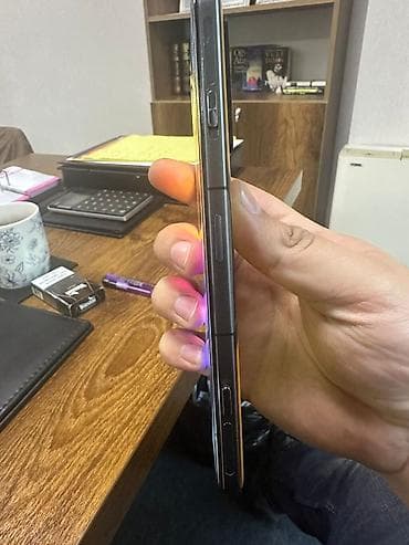 nvidia gt: Poco F4 GT, 256 GB, rəng - Sarı, Barmaq izi — 3