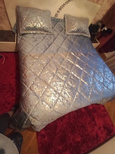 гобеленовые наволочки интернет магазин: Gümüşü rəngdə, naxışlı dizaynı olan yataq dəsti. Yataq örtüyü və iki — 3