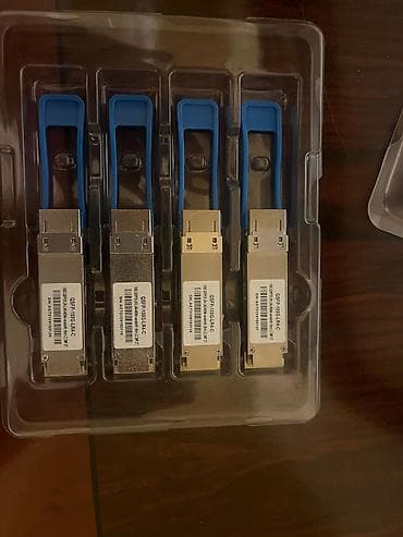 Monitorlar: Məhsul: 100G QSFP+ (QSFP-100G-LR4-C) optik modul dəsti Təsvir: - — 1