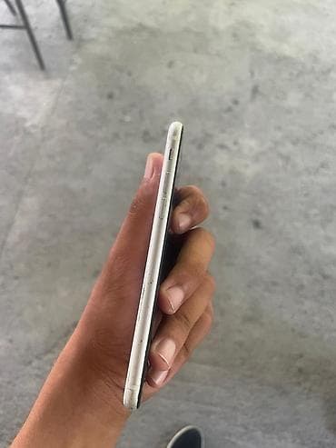 airpods pro 1: IPhone SE 2020, Ağ, Barmaq izi — 4