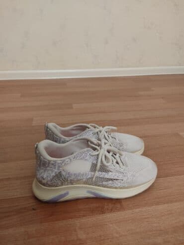 женские кроссовки mizuno: Размер: 37, Б/у — 1