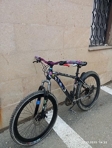 sederek velosipedler: Dağ/şəhər üçün universal velosiped Xüsusiyyətlər: - Alüminium — 1