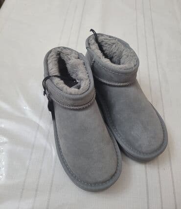 Qışlıq qız uşağı 32 razmer qısa botlar – boz rəng. Next mağazasından