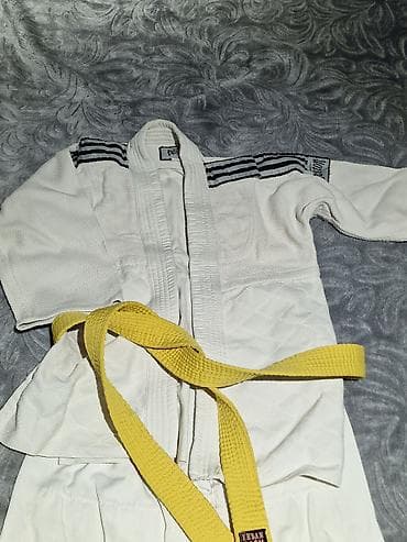 cudo kimonosu: Cudo paltarı. (kimono) 5-6 yaş uşaq üçün uyğundur. Ünvan:Həzi Asalnov — 2