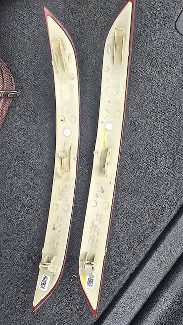 Məhsul: BMW X5 2016 cı il Avtomobilin arxa bamper reflektorları (cüt) — 2