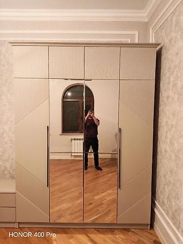 paltar şkaflari: 3 qapılı, Güzgülü, Bej, Digər material, Açılan, Düz dolab — 3