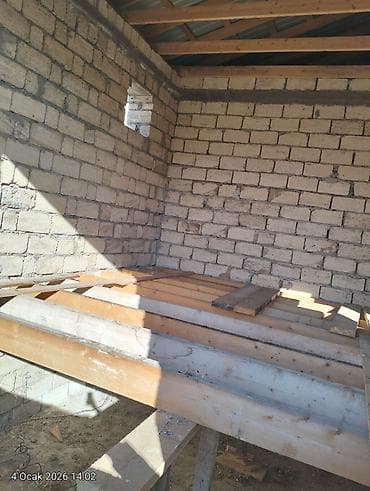 Həyət evləri və villalar: Satılır: yarımçıq tikili fərdi yaşayış evi. Maklerlər narahat etməsin — 5