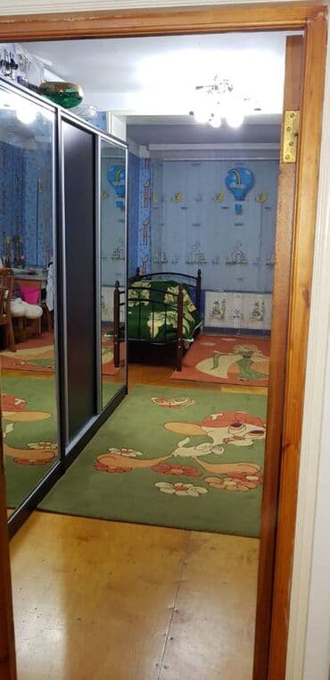 məhlə evi: Bakı, 3 otaqlı, Köhnə tikili, m. Neftçilər, 72 kv. m — 3