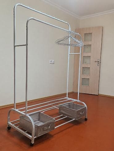 samdan: Metall geyim asılqanı və saxlama stendi - Rəng: ağ - Material: möhkəm — 1