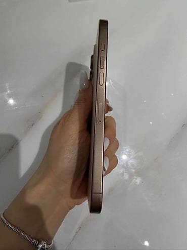 Компьютеры, ноутбуки и планшеты: IPhone 16 Pro Max, 256 ГБ, Золотой, Face ID — 5