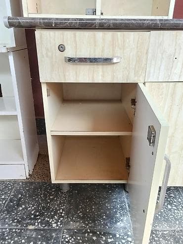 isti: Salon ucun mebel ve skaflar 
hammisi birlikde 180 m — 6