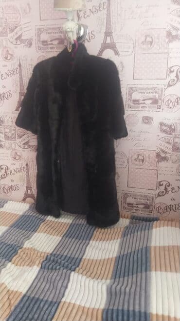 женские шлепанцы с мехом: Karolina valiantdan alinib. 2-3 defe geyinilib. 4200 AZN alinib.500 — 1