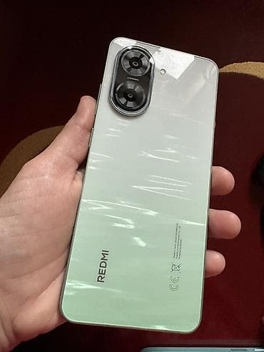 mi 8 ekran: Redmi smartfon A5 - Rəng: açıq yaşıl/ağ keçidli arxa panel, düz — 1