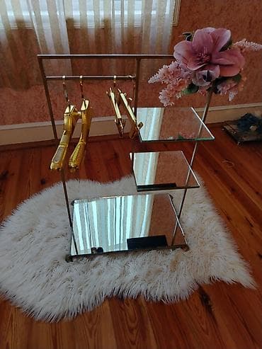 Оборудование для мойки: Gəlinlik və nişan aksessuarları üçün dekorativ vitrin dəsti - — 2