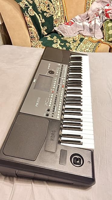 Musiqi alətləri: Korg pa 600 sadə təzə alətdir üstündə ayaqı karopkası çexolu pedalı — 2