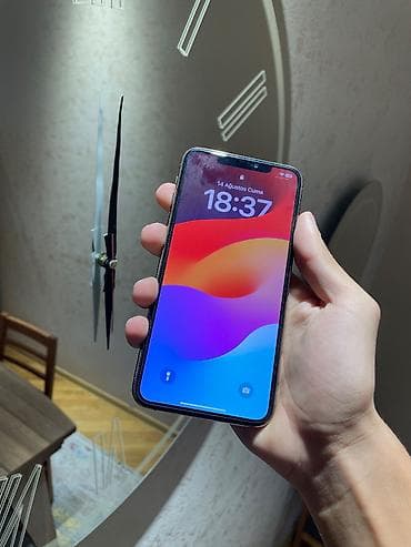ipad 6 plus: IPhone 11 Pro Max, 64 GB, Qızılı, Qırıq, Simsiz şarj, Face ID — 2