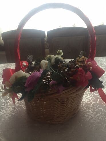 Gülleri qopub 5 azn son qiymetdi