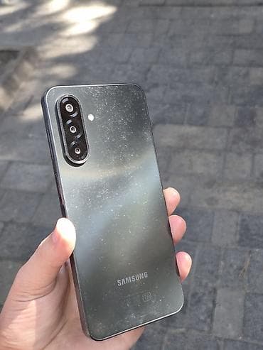 philips xenium 9@9s: Samsung Galaxy A17, 128 GB, rəng - Boz, Barmaq izi — 5