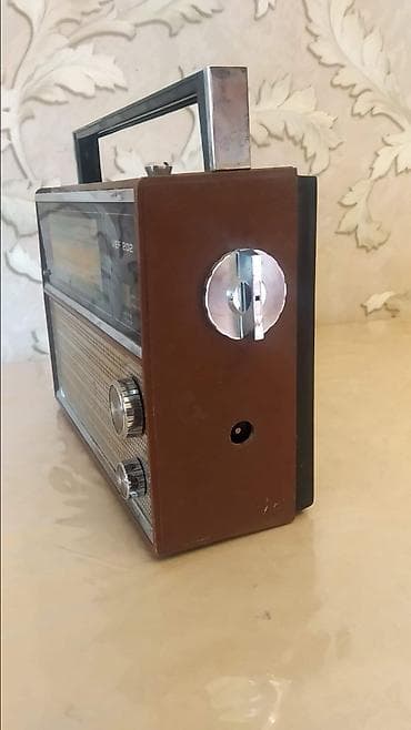 fbt dinamik: VEF 202 portativ radioqəbuledici - Model: VEF 202 (mətnli miqyas — 2