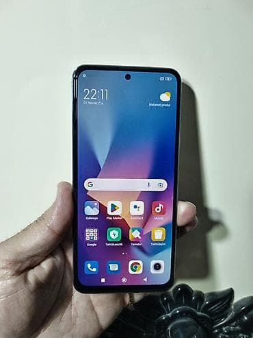 kamera video: Redmi smartfon - Model: Redmi Note 10 seriyası (arka hissədə “Redmi” — 1