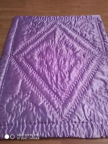pastel: El işi sırınma yorganlar. Tezedir istifade olunmayıb. Qiymet-120 man — 2