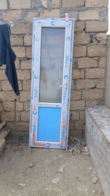 plastik qab: Salam 2 eded qapi az isdfade olunipdur catdirilma ede bilerem — 2