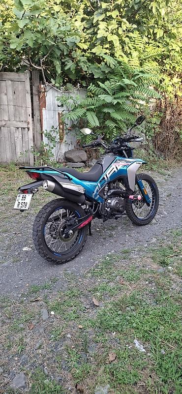 iki teker motor: CFMOTO 230 sual tərzində enduro/dirt motosiklet - Sinif — 2